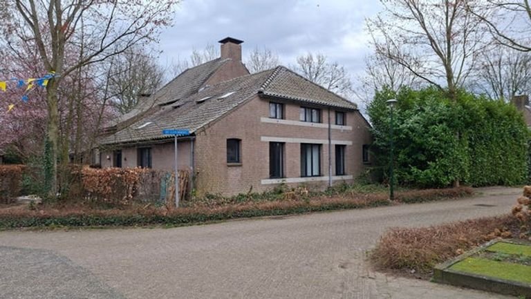 Renovated ground-floor apartment with A-label energy rating - Image 1