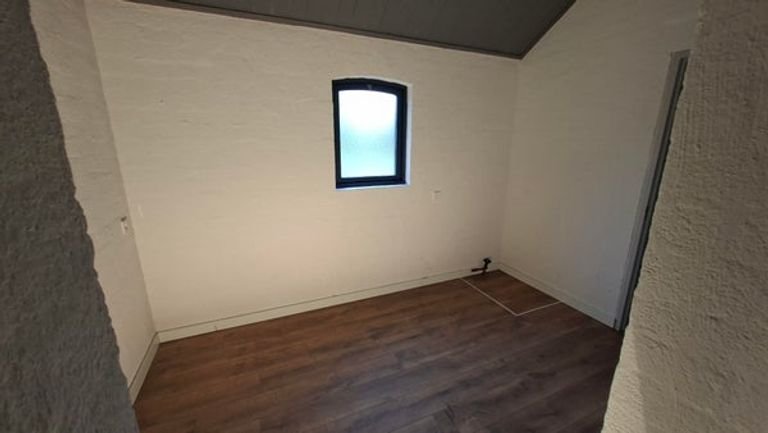 Renovated ground-floor apartment with A-label energy rating - Image 13