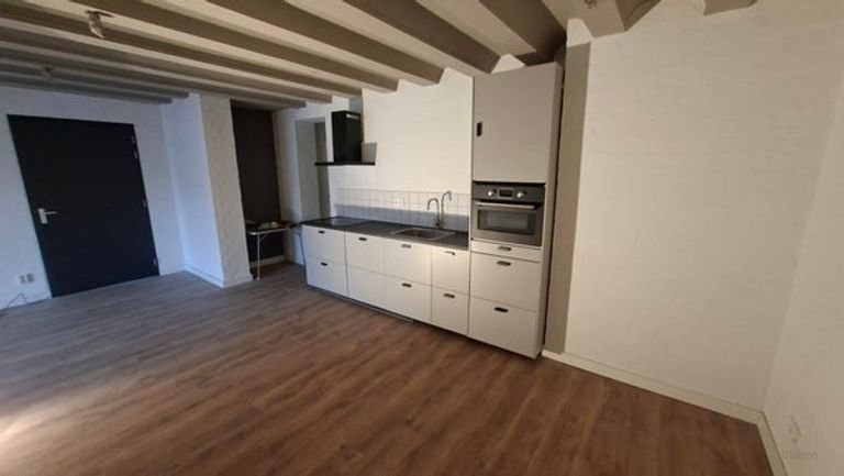 Renovated ground-floor apartment with A-label energy rating - Image 11