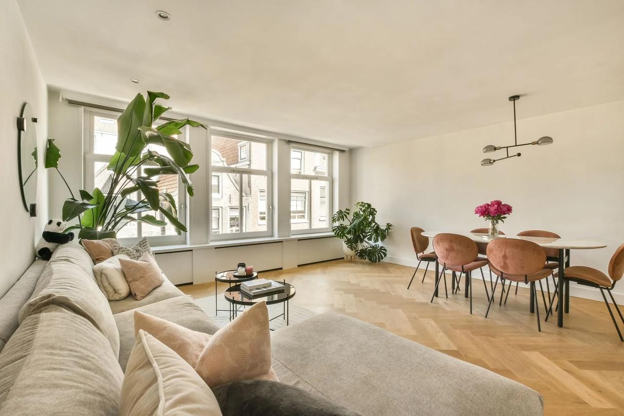 Gemeubileerd 3-kamerappartement in de Jordaan - Afbeelding 1