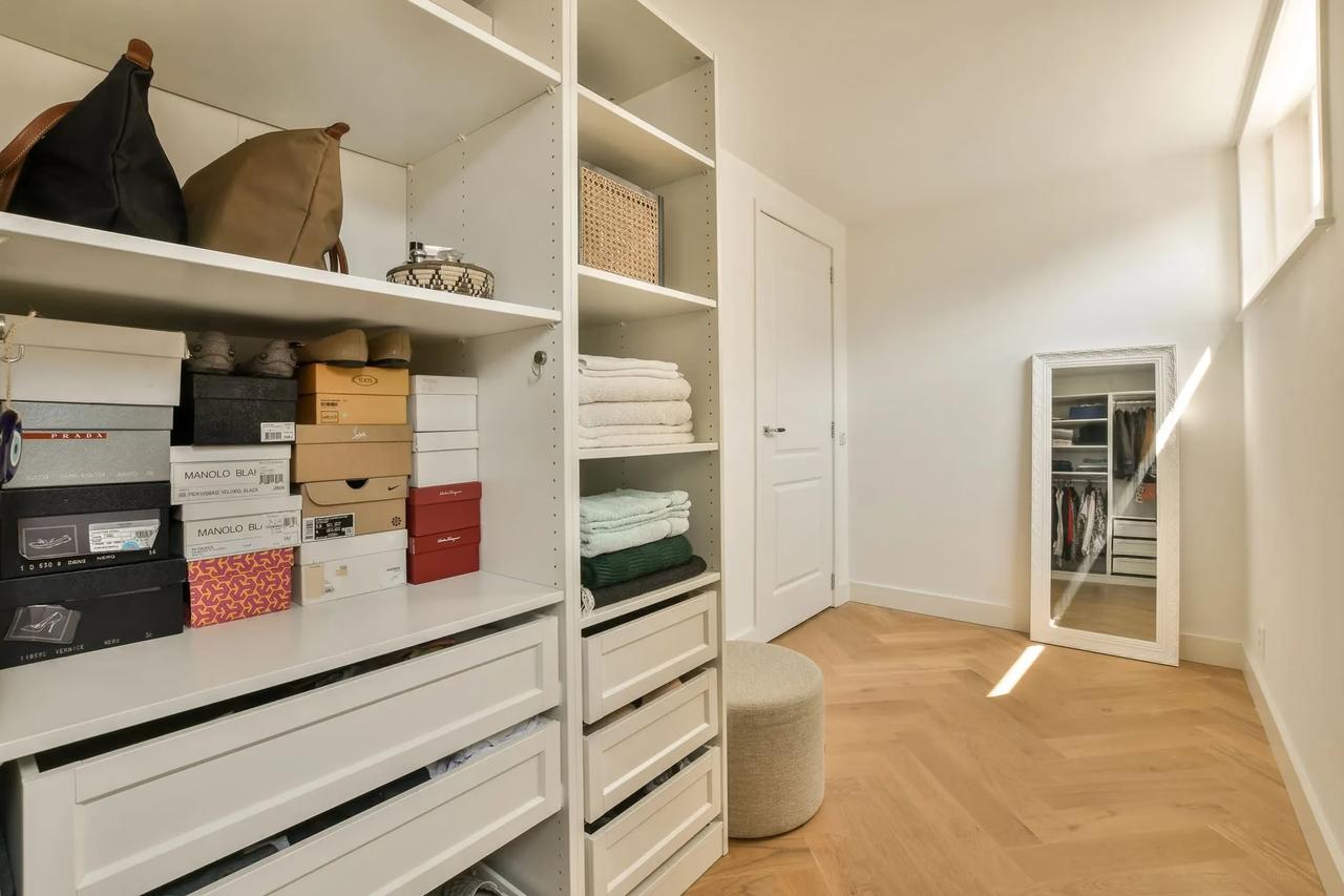 Gemeubileerd 3-kamerappartement in de Jordaan - Afbeelding 12