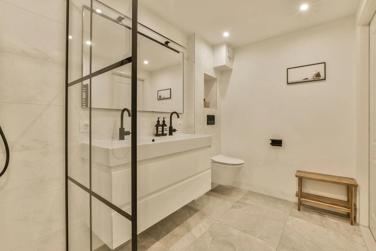 Gemeubileerd 3-kamerappartement in de Jordaan - Afbeelding 14