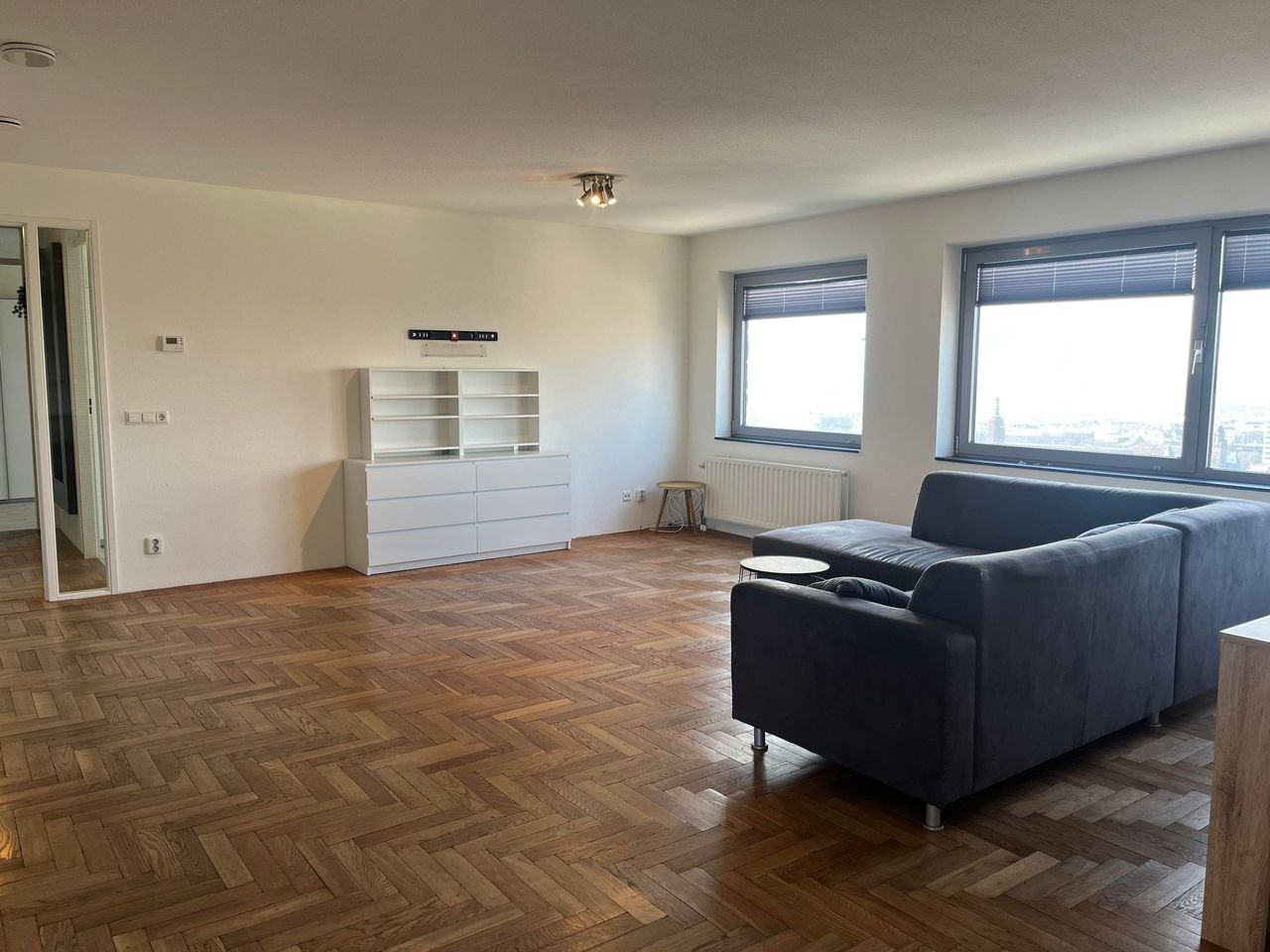 Wonen op de 23e etage met zwembad en sauna - Afbeelding 2