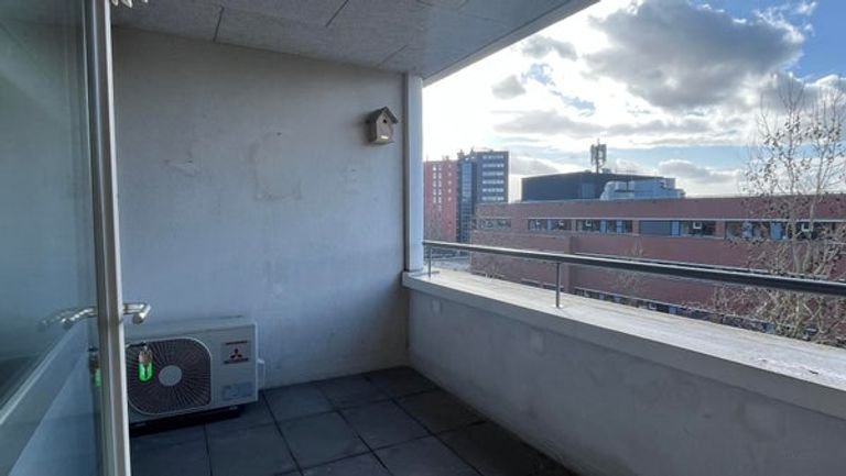 Bright apartment in Paleiskwartier with private parking space - Image 6