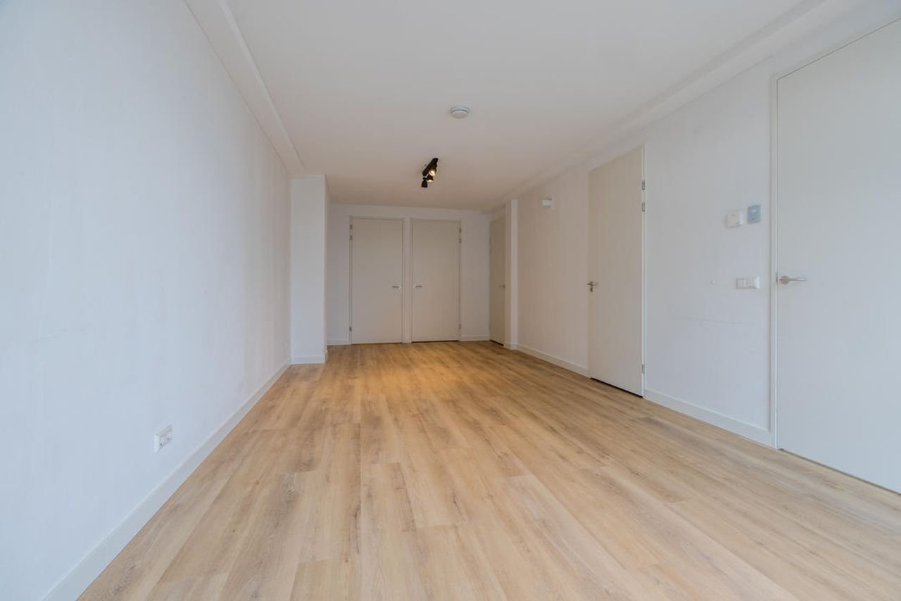 Ruim appartement met terras in de Binckhorst - Afbeelding 12