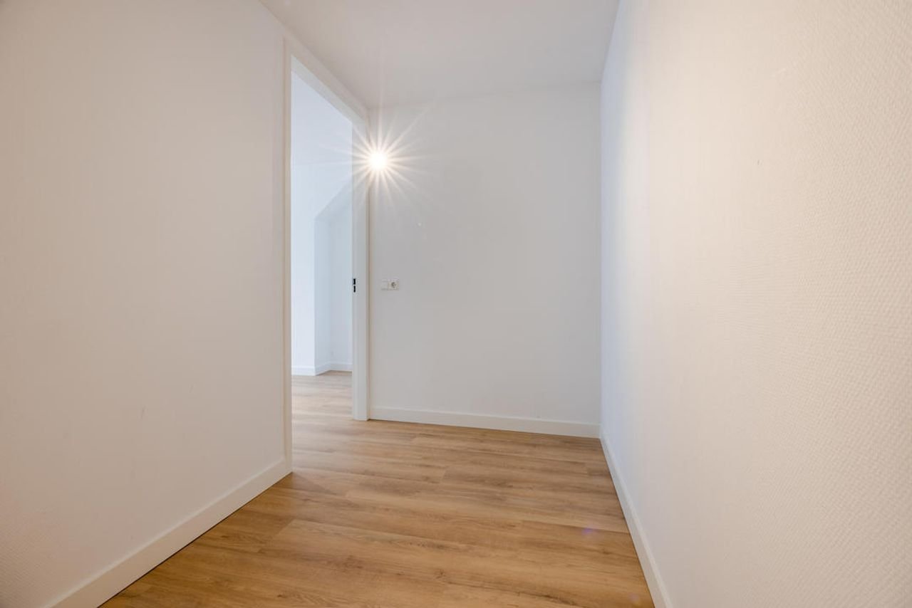 Ruim appartement met terras in de Binckhorst - Afbeelding 15