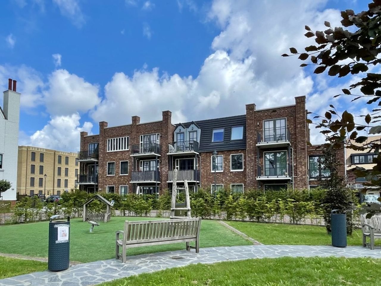 Zonnig 3-kamer appartement in Tudorpark - Afbeelding 1