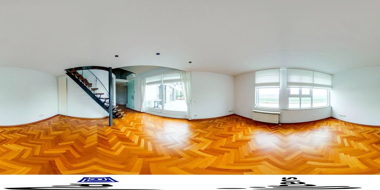Spacious penthouse with Meuse River views - Image 42