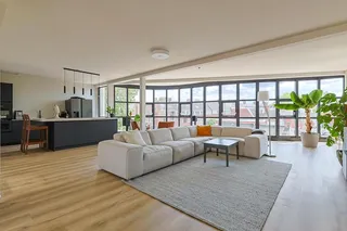 Luxe penthouse in Helpman (150m²)
