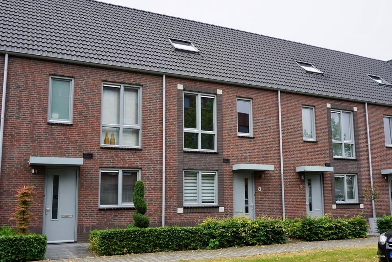 Modern huis in OolderVeste met zonnige tuin - Afbeelding 1