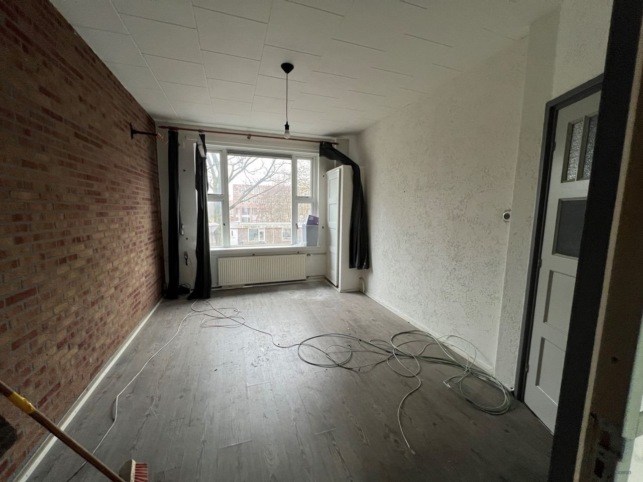 Woning voor 3 studenten met balkon en woonkamer - Afbeelding 10