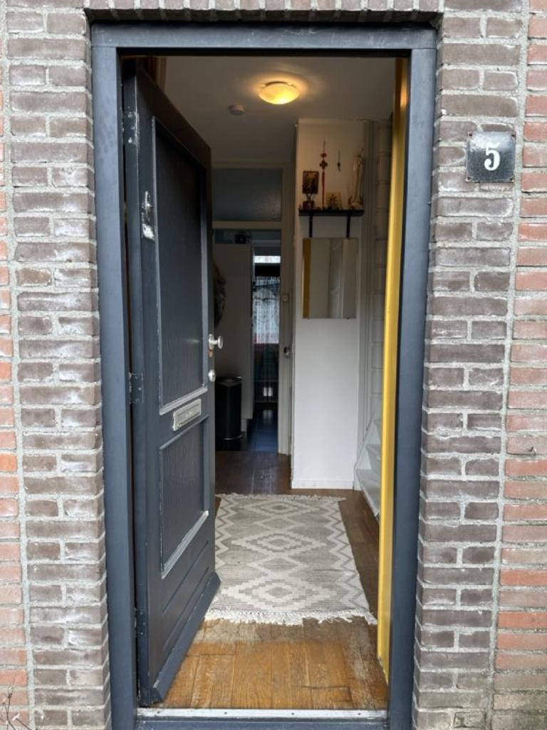 Furnished end-of-terrace house with garden in Mariaberg - Image 2