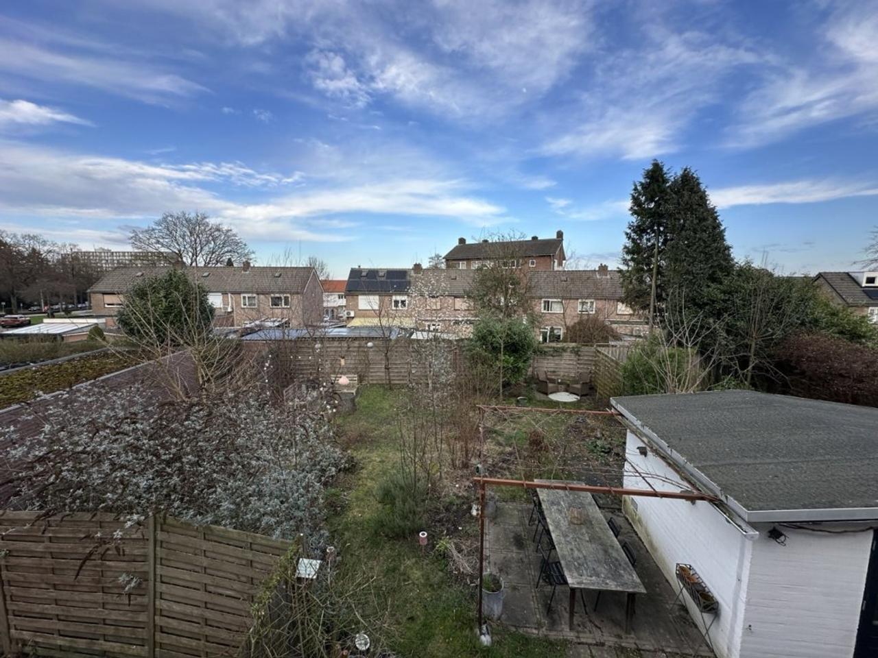 Furnished end-of-terrace house with garden in Mariaberg - Image 20