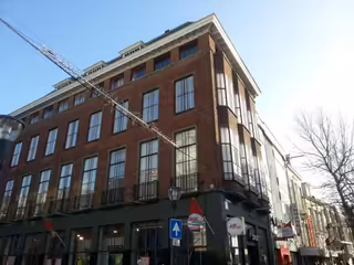 Licht 2-kamer appartement aan de Peperstraat