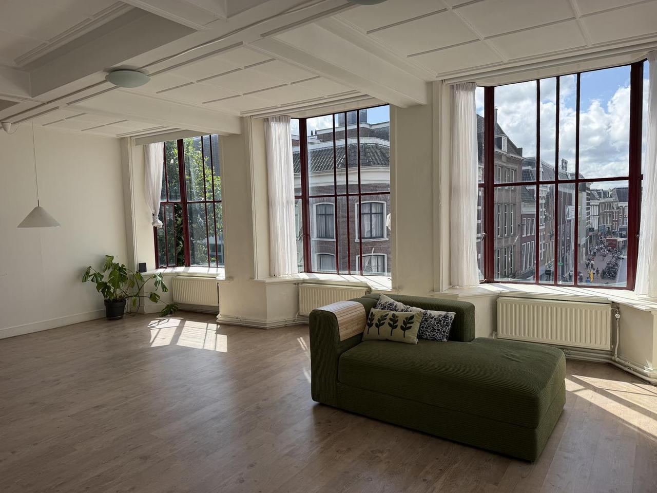 Bright 1-bedroom apartment on the Nieuwestad - Image 5
