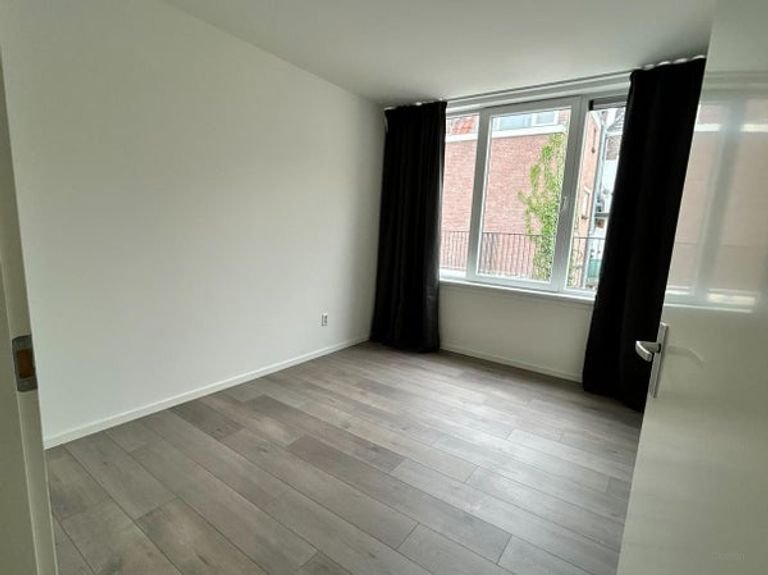 Gerenoveerd appartement van 115 m² in Hillesluis - Afbeelding 5