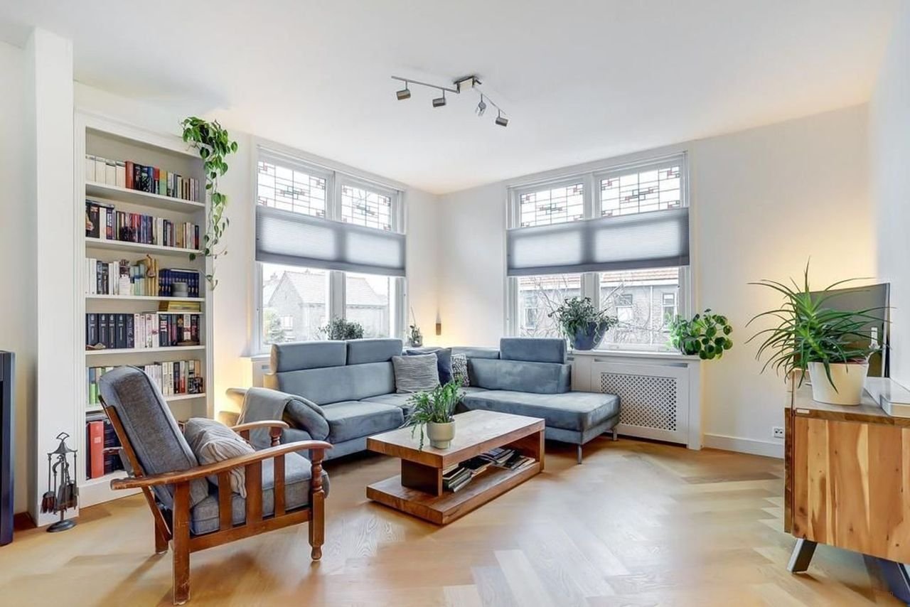 Spacious upper-floor apartment with terrace in Hof van Delft - Image 7