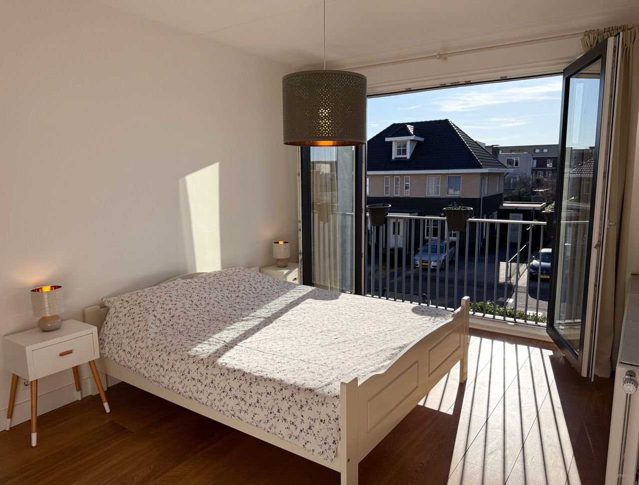 Bright house with mezzanine in Almere Poort - Image 16