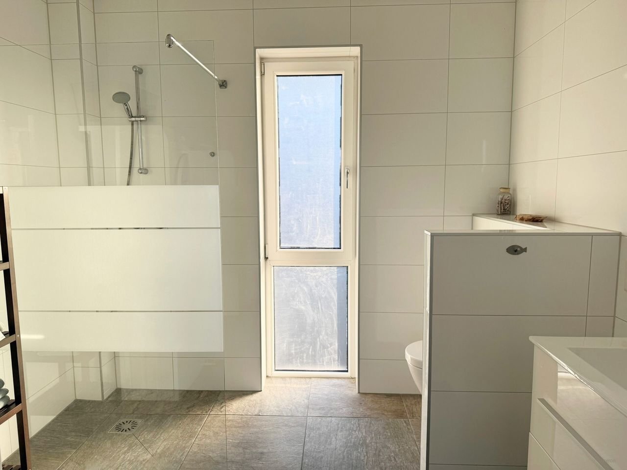 Bright house with mezzanine in Almere Poort - Image 29