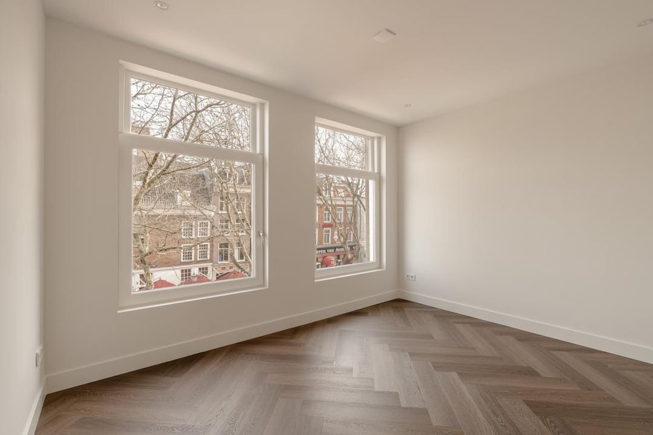 Gerenoveerde bovenwoning aan het Thorbeckeplein - Afbeelding 1