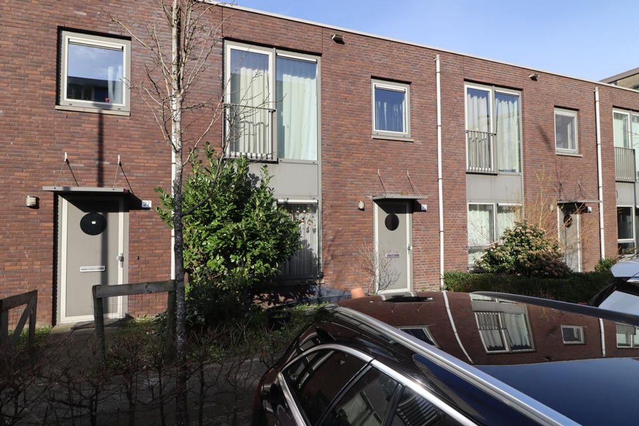 Energy-efficient house with garden in Utrecht - Image 1