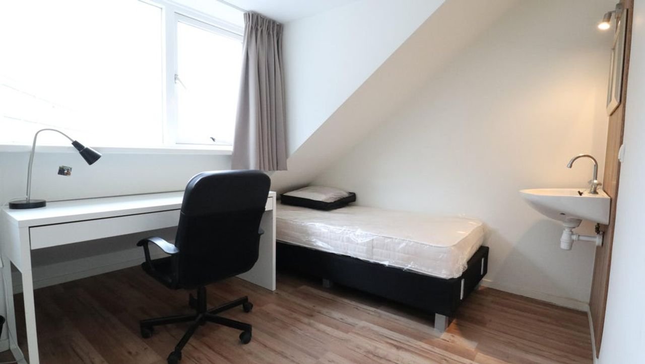 Gemeubileerde studentenkamer in Stratum - Afbeelding 8