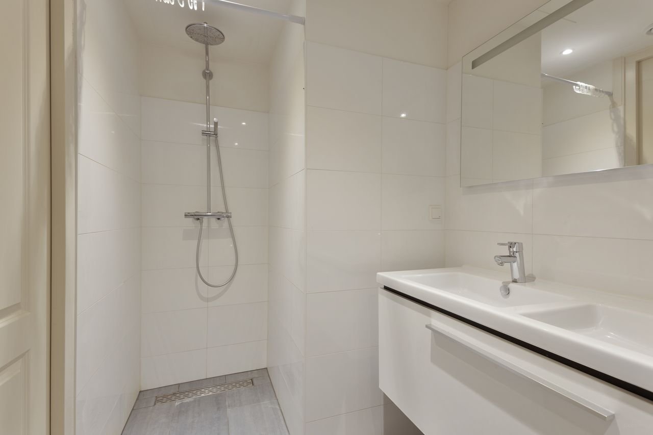 3 kamers & balkon in de Rivierenbuurt - Afbeelding 12