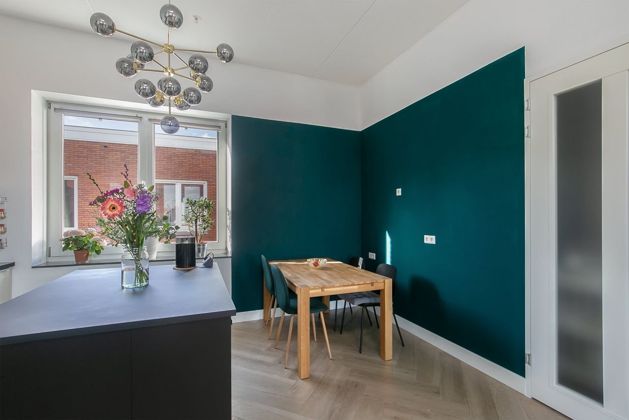 Licht appartement in de Czaar Peterbuurt - Afbeelding 11