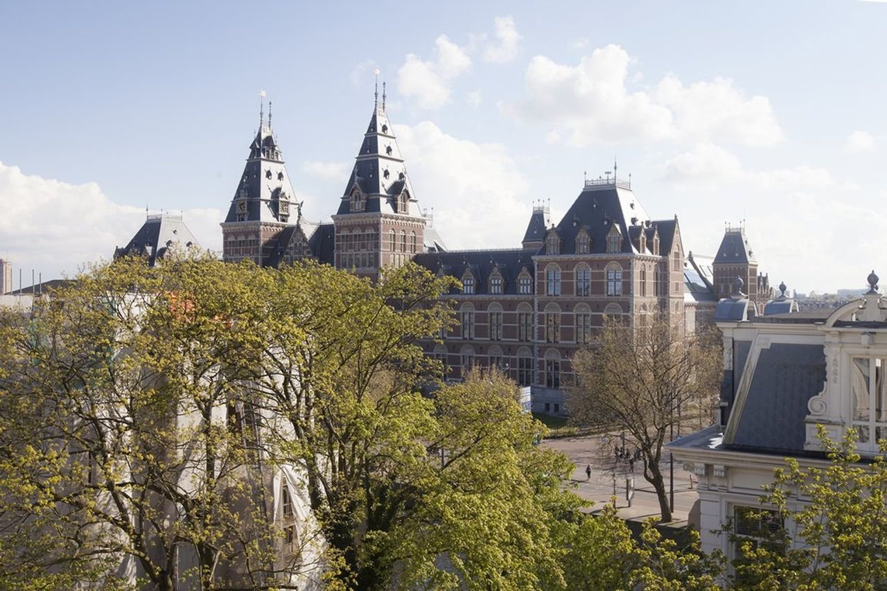 Gerenoveerd appartement met terras en Rijksmuseum-zicht - Afbeelding 1