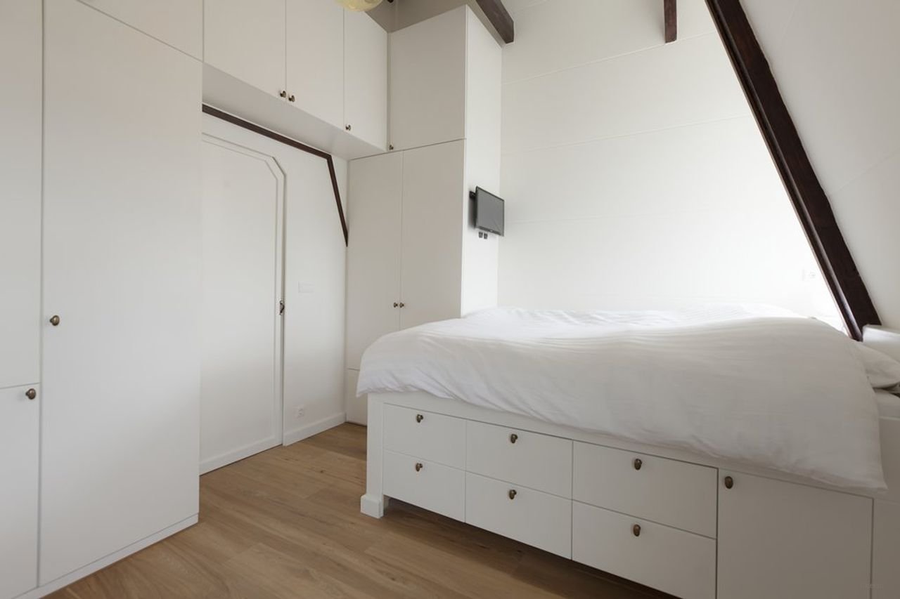 Gerenoveerd appartement met terras en Rijksmuseum-zicht - Afbeelding 12