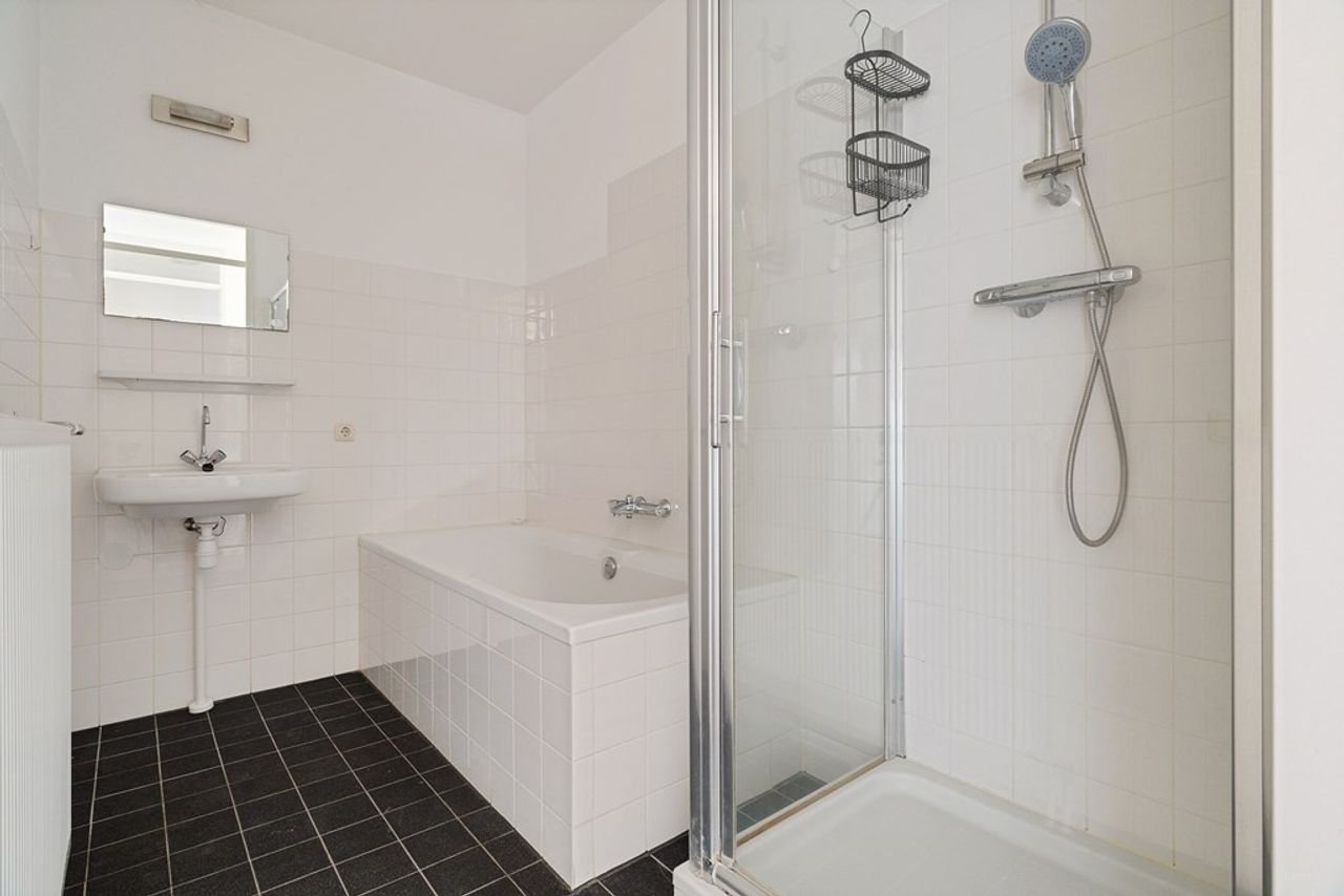 Licht hoekappartement met eigen parking - Afbeelding 8