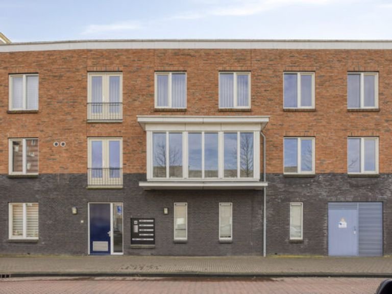 Available Immediately: Living in Europakwartier - Image 1