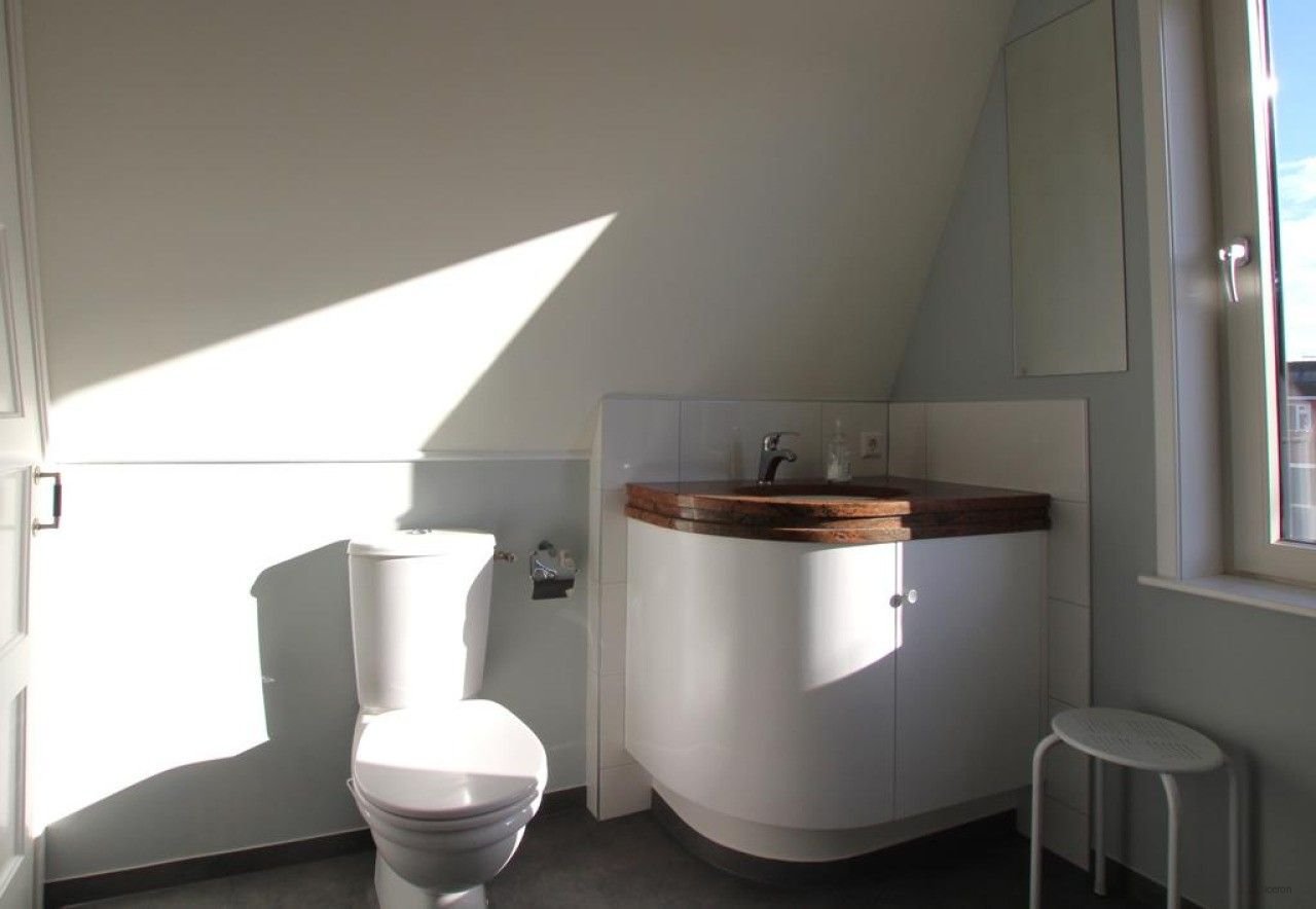 Renovated house with city garden in the heart of Terneuzen - Image 14