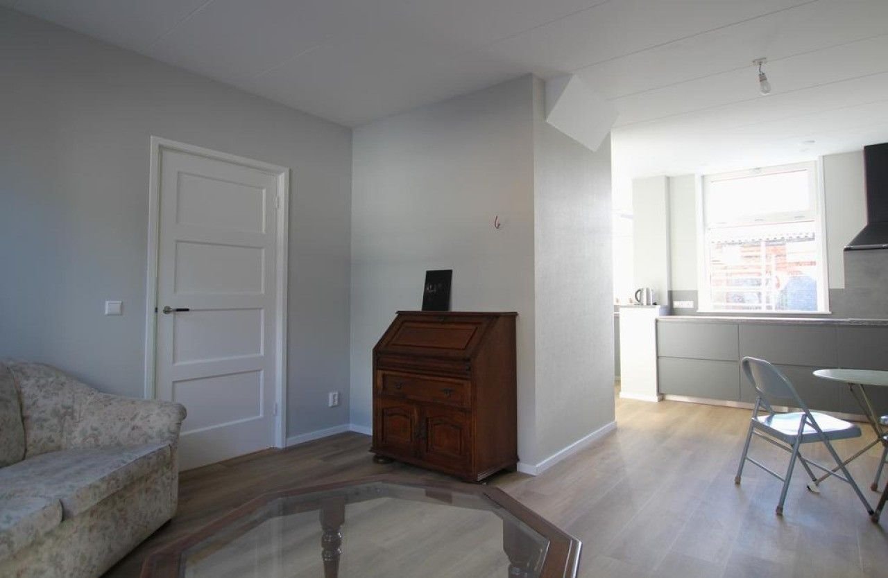 Renovated house with city garden in the heart of Terneuzen - Image 2