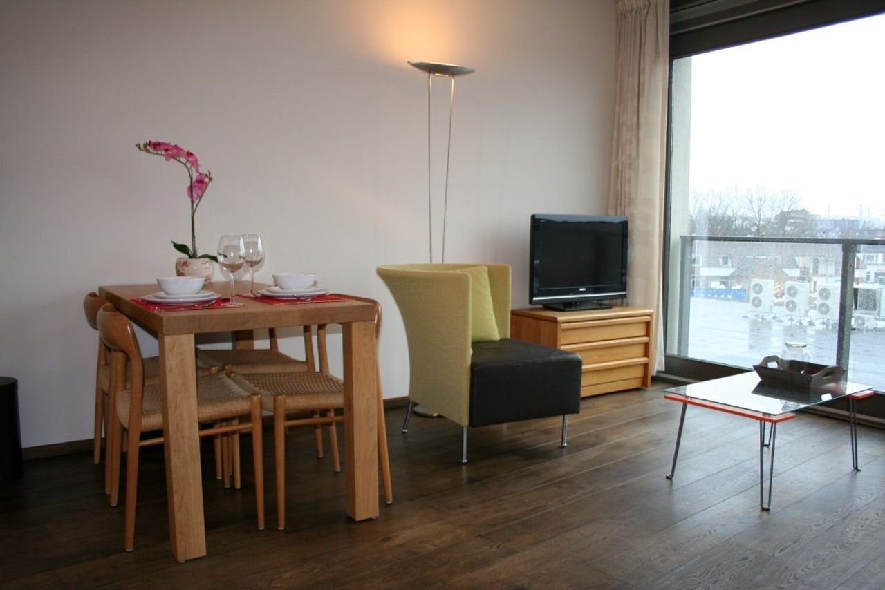 Bright apartment at the Woenselse Markt - Image 2