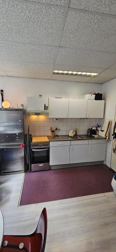 Kamer van 25 m2 met eigen keuken - Afbeelding 3