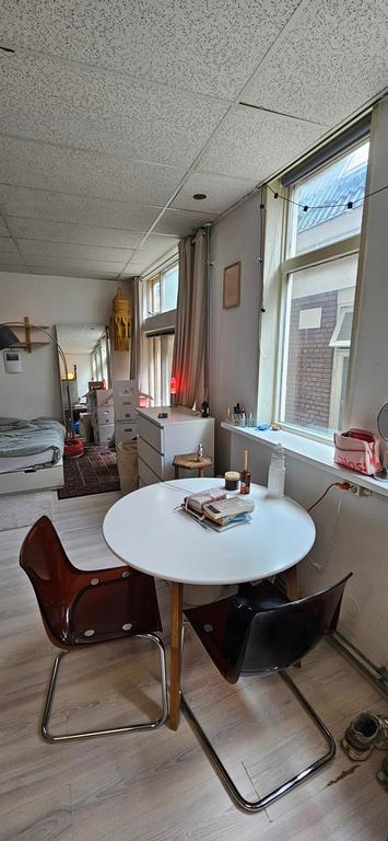 Kamer van 25 m2 met eigen keuken - Afbeelding 4