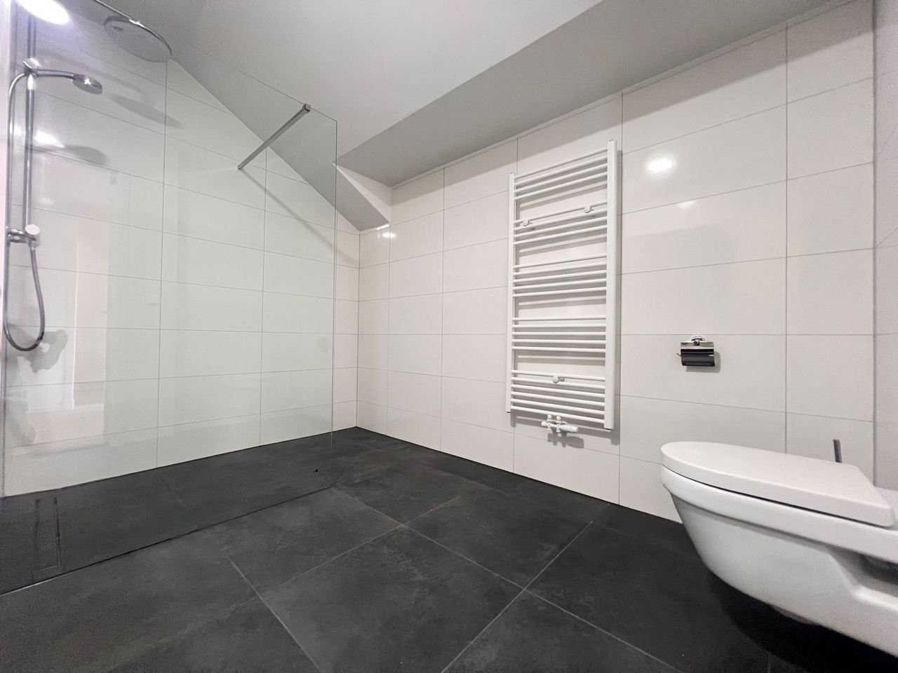 Gerenoveerd 5-kamerhuis in Leyenburg - Afbeelding 16