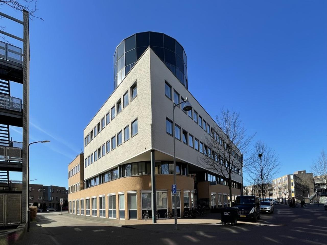 2-kamer appartement met dakterras - Afbeelding 1