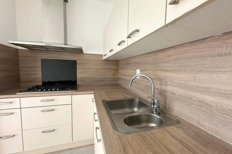 Modern apartment with huge terrace - Image 8