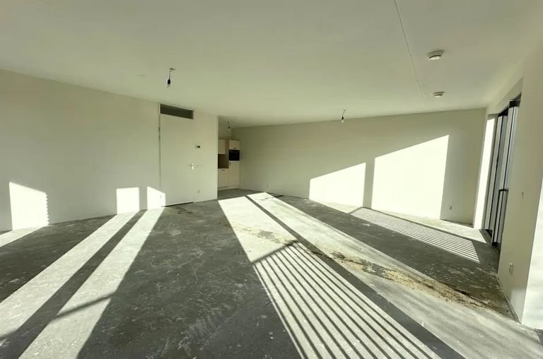 Modern apartment with huge terrace - Image 10