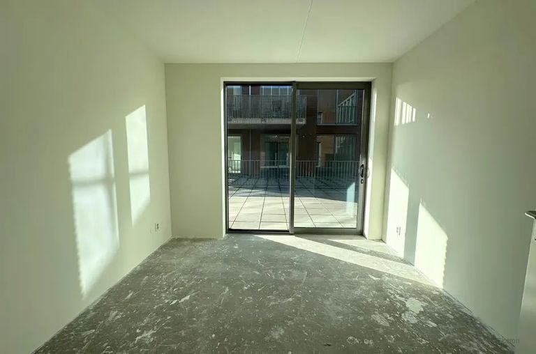 Modern apartment with huge terrace - Image 12