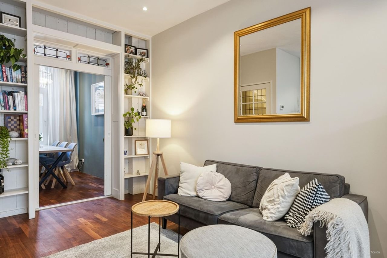 Renovated house with sunny garden in Oudwijk - Image 3