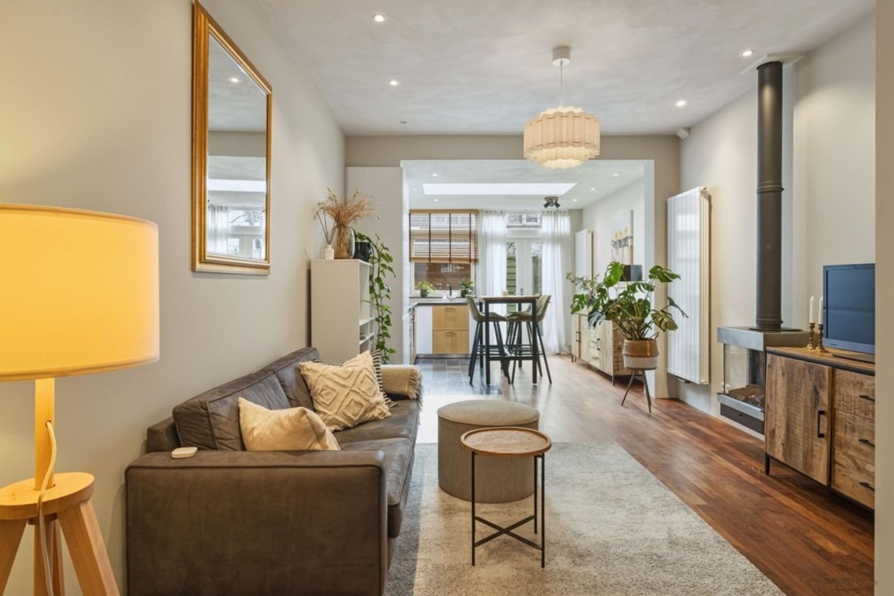 Renovated house with sunny garden in Oudwijk - Image 5