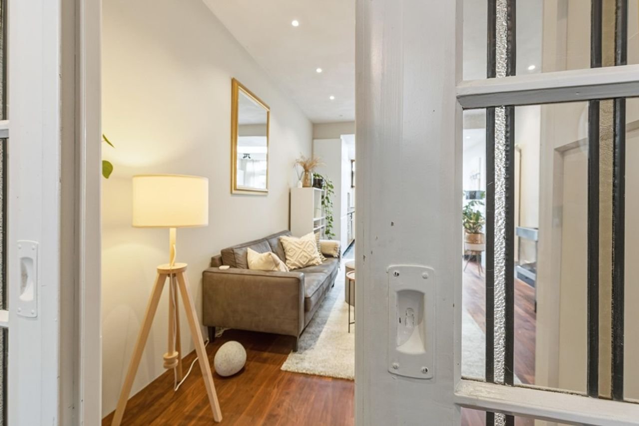 Renovated house with sunny garden in Oudwijk - Image 7