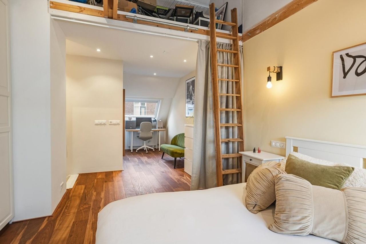 Renovated house with sunny garden in Oudwijk - Image 21