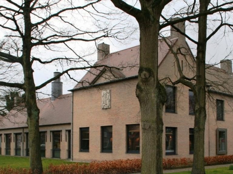 Modern wonen in oud Raadhuis - Afbeelding 1