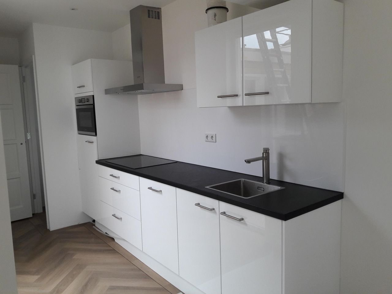 Townhouse with garden in the heart of Zaandam - Image 5