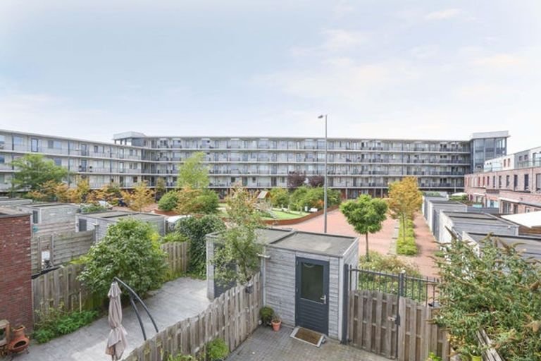 Spacious 4-bedroom house in Weidevenne - Image 22