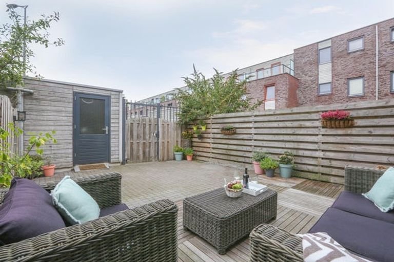 Spacious 4-bedroom house in Weidevenne - Image 24